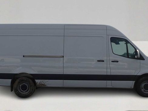 New 2025 Mercedes-Benz Sprinter 2500 image 4