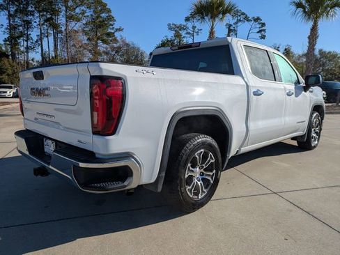 Used 2025 GMC Sierra 1500 SLT AWD/4WD image 4