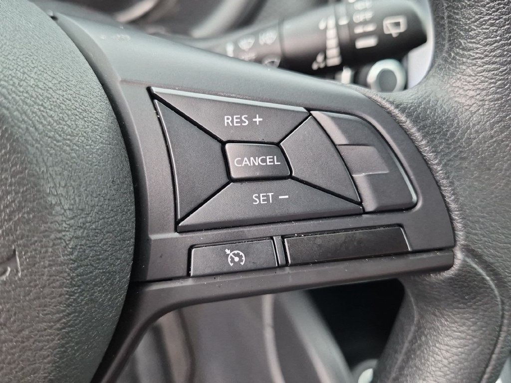 Used 2025 Nissan Kicks Play S FWD image 15