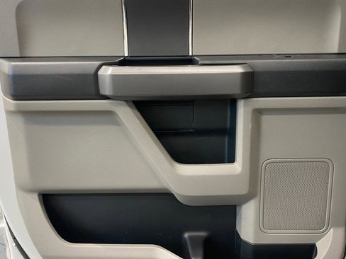 Used 2020 Ford F250 XLT w/ XLT Value Package image 12