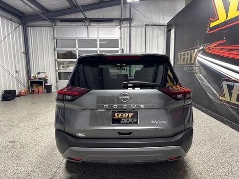 Used 2023 Nissan Rogue SV AWD/4WD image 18