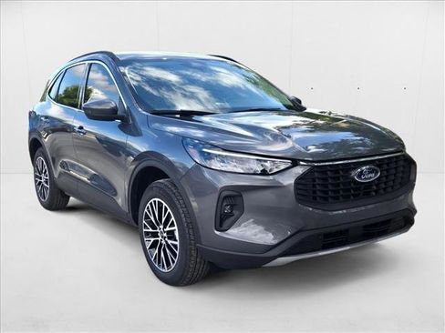 New 2025 Ford Escape SE image 6