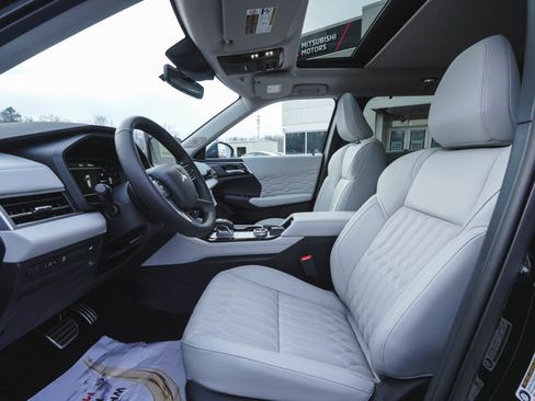 New 2026 Mitsubishi Outlander SEL AWD/4WD image 67