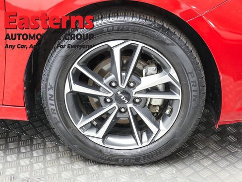 Used 2023 Kia Forte LXS image 30