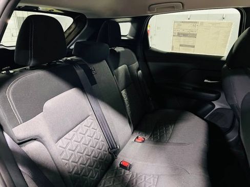 New 2026 Nissan Kicks SV FWD image 27