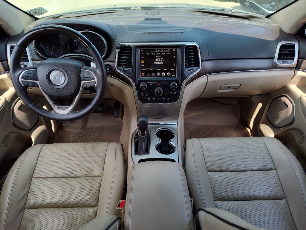 Used 2017 Jeep Grand Cherokee Overland RWD image 30