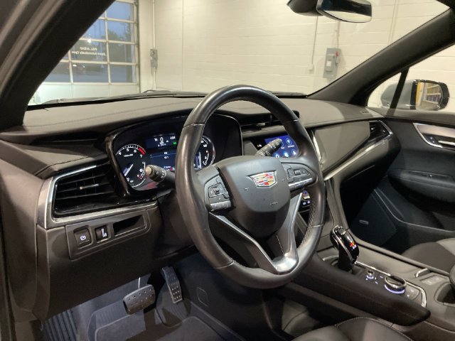 Certified 2024 Cadillac XT6 Luxury AWD/4WD image 9