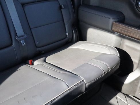 Certified 2022 Chevrolet Silverado 1500 High Country w/ Technology Package image 13