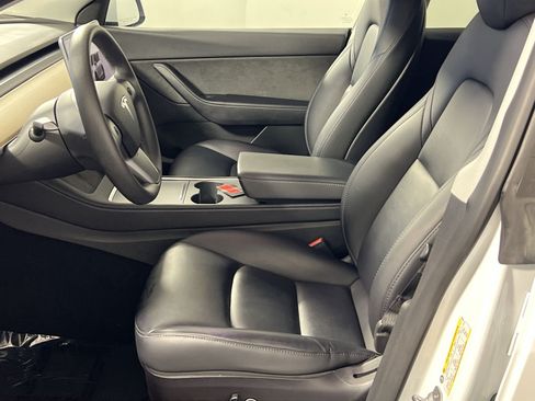 Used 2022 Tesla Model Y Performance AWD/4WD image 13
