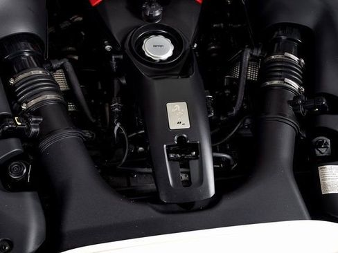 Certified 2017 Ferrari 488 Spider RWD image 11