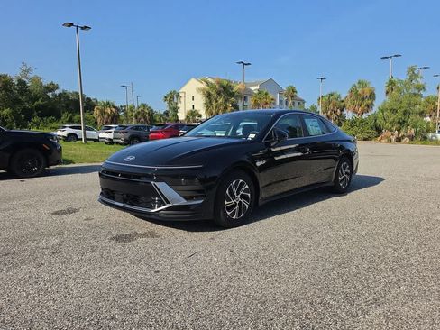 New 2026 Hyundai Sonata Blue FWD image 2
