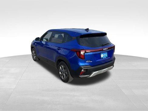 Used 2024 Kia Seltos LX AWD/4WD image 4