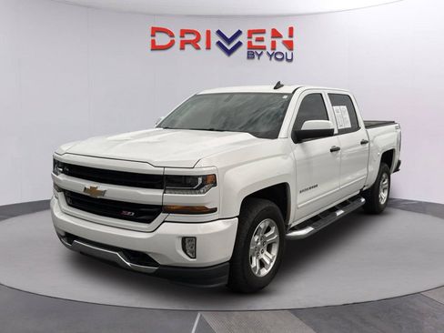 Used 2018 Chevrolet Silverado 1500 LT w/ All Star Edition AWD/4WD image 7