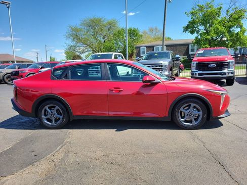 Used 2025 Kia K4 FWD image 3