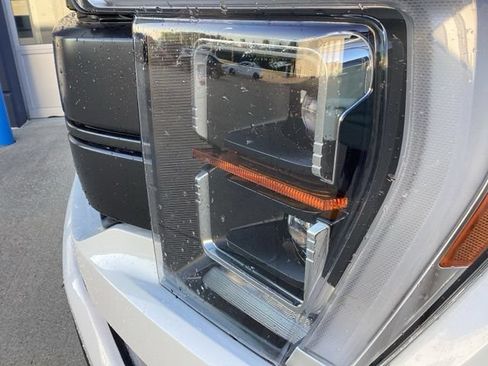 Used 2023 Ford F150 Lariat w/ Equipment Group 502A High AWD/4WD image 5