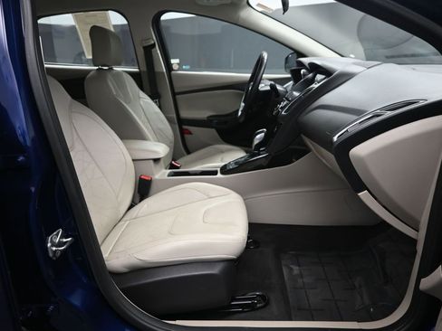 Used 2016 Ford Focus Electric Hatchback w/ Exterior Protection Package image 36