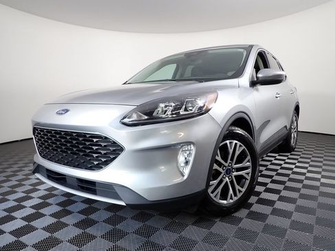 Used 2022 Ford Escape SEL FWD image 2