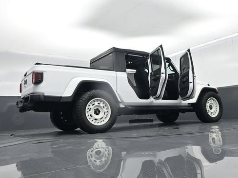 Used 2021 Jeep Gladiator Sport AWD/4WD image 73