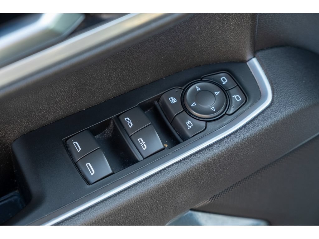 Used 2025 GMC Sierra 1500 SLT AWD/4WD image 14