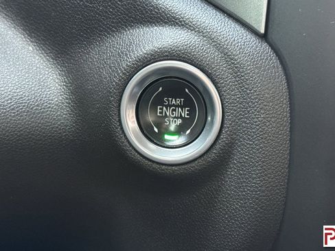 Used 2019 Chevrolet Silverado 1500 RST image 25