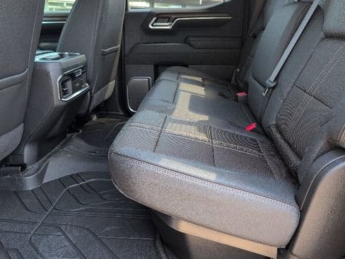 New 2026 Chevrolet Silverado 1500 High Country AWD/4WD image 7