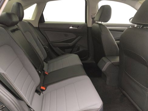 Used 2025 Volkswagen Jetta SE image 19