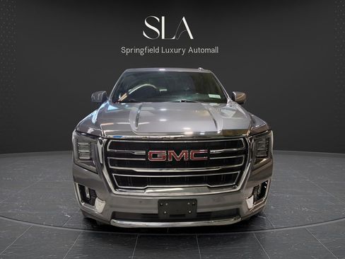 Used 2022 GMC Yukon XL SLT AWD/4WD image 2