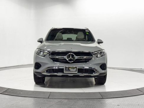 Used 2025 Mercedes-Benz GLC 350e 4MATIC w/ Driver Assistance Package image 2