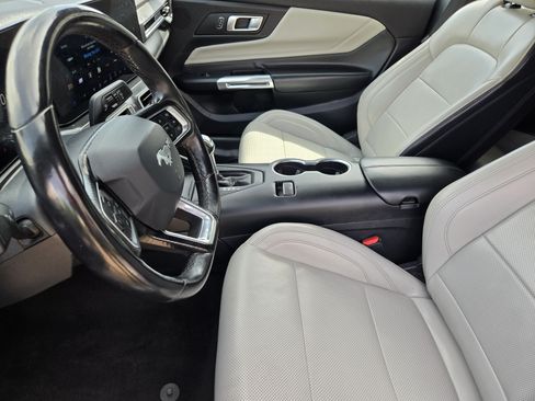 Used 2024 Ford Mustang Premium RWD image 9