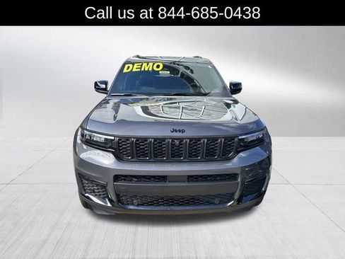 New 2025 Jeep Grand Cherokee L Limited w/ Luxury Tech Group II image 2