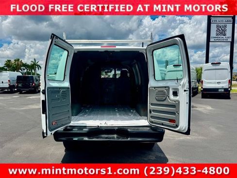 Used 2014 Ford E-350 and Econoline 350 Super Duty RWD image 15