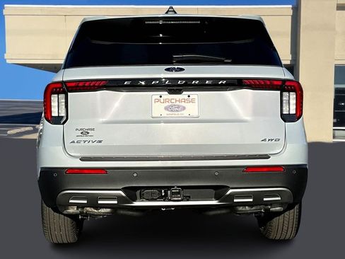 New 2026 Ford Explorer Active w/ Active Comfort Package image 4