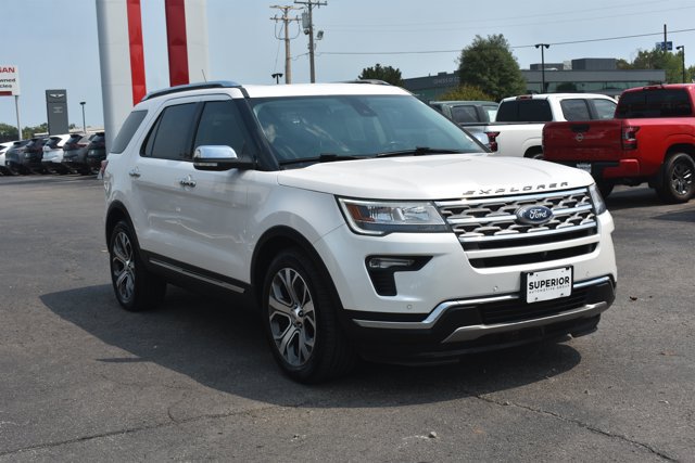 Used 2019 Ford Explorer Limited w/ Limited Luxury Package FWD image 3