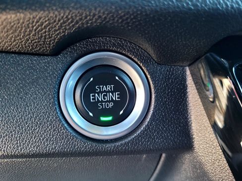 Used 2024 Chevrolet Traverse LT AWD/4WD image 27
