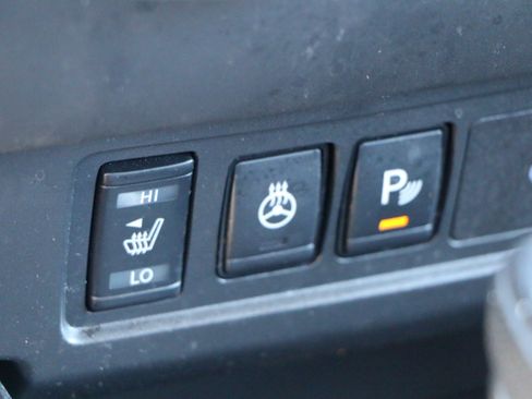 Used 2024 Nissan Frontier SV w/ Hardbody Edition AWD/4WD image 25