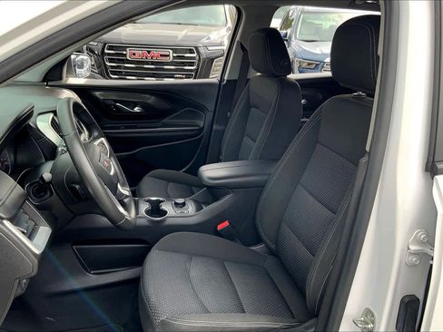 Certified 2022 GMC Terrain SLE w/ Driver Convenience Package image 7