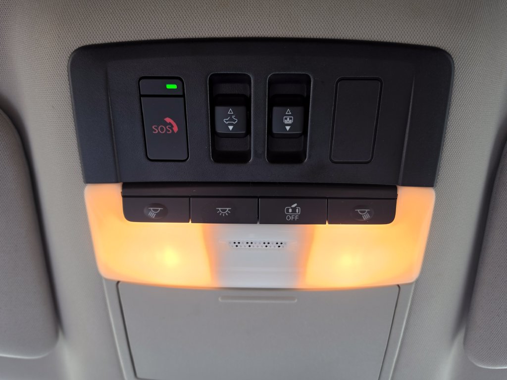 Used 2024 Nissan Pathfinder Platinum FWD image 29