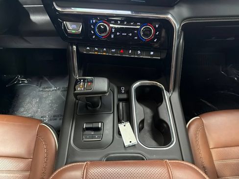 Used 2023 GMC Sierra 1500 Denali Ultimate AWD/4WD image 17