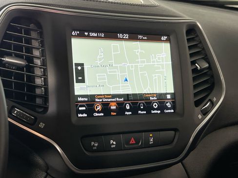 Used 2023 Jeep Cherokee Altitude Lux w/ Lux Elite Package AWD/4WD image 13