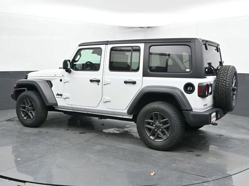 Used 2025 Jeep Wrangler Sport S image 7