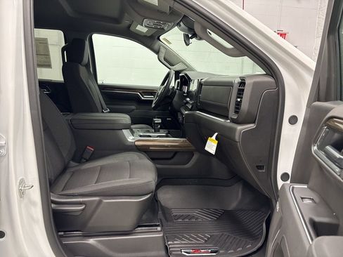 New 2026 Chevrolet Silverado 1500 RST AWD/4WD image 33