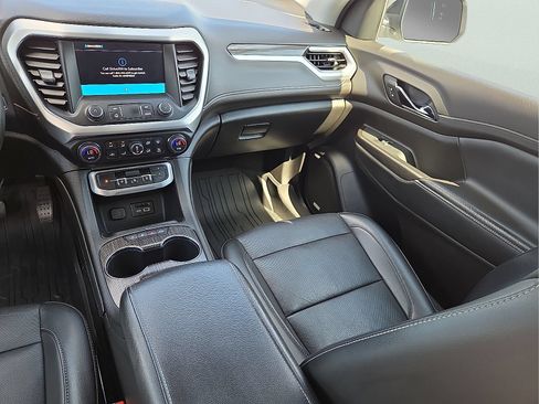 Used 2023 GMC Acadia SLT w/ Elevation Edition FWD image 13