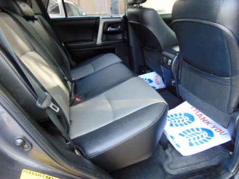 Used 2015 Toyota 4Runner SR5 Premium image 27