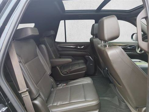 Used 2021 GMC Yukon Denali w/ Denali Premium Package image 23