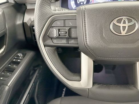 Used 2024 Toyota Tacoma TRD Sport AWD/4WD image 58