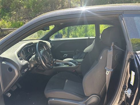 Used 2022 Dodge Challenger GT w/ Driver Convenience Group RWD image 10
