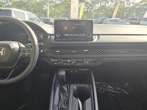 Used 2024 Honda Accord EX image 14
