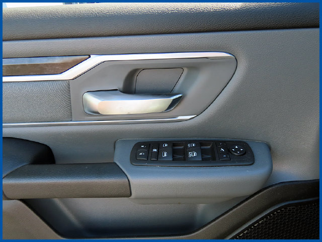 Certified 2023 RAM 1500 Big Horn AWD/4WD image 12