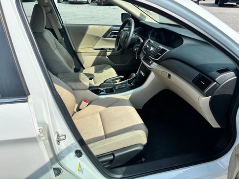 Used 2014 Honda Accord LX image 14