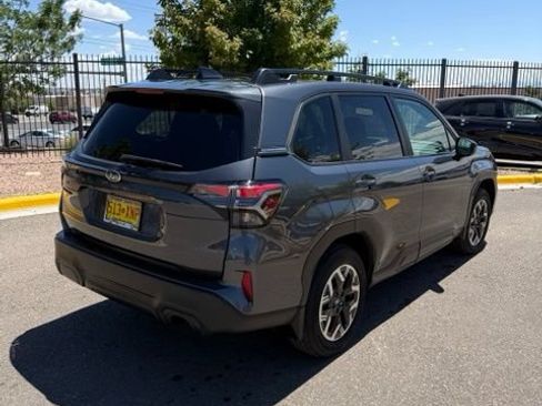 Used 2026 Subaru Forester Premium AWD/4WD image 4